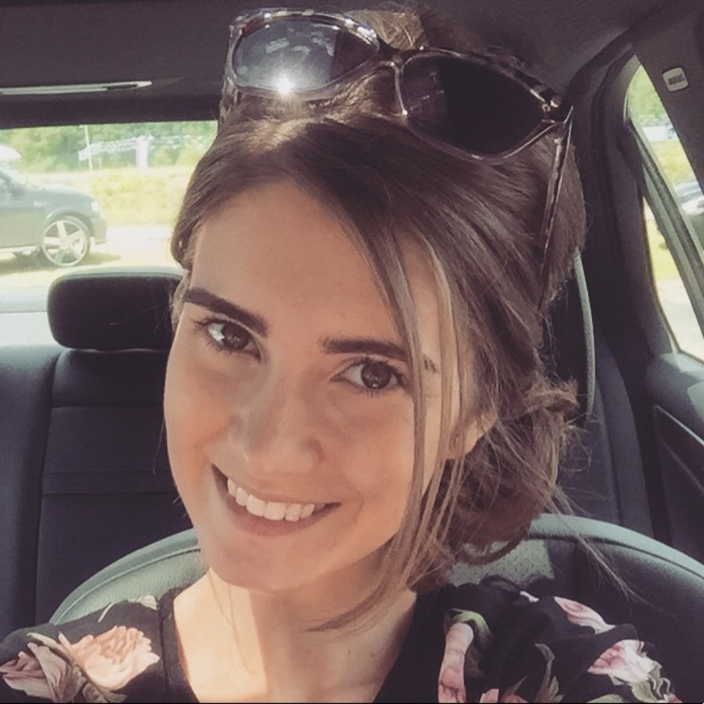 Meet your Posher, Casey